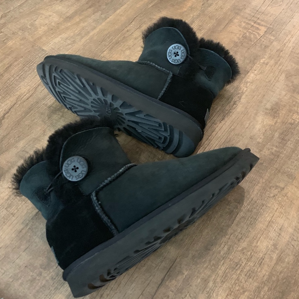 UGG Mini Bailey Button II Boot